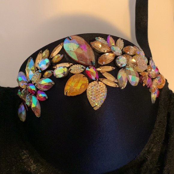 (3 for $100) NWOT Gorgeous Jeweled Bustier 💎🌼🖤 - Picture 10 of 11